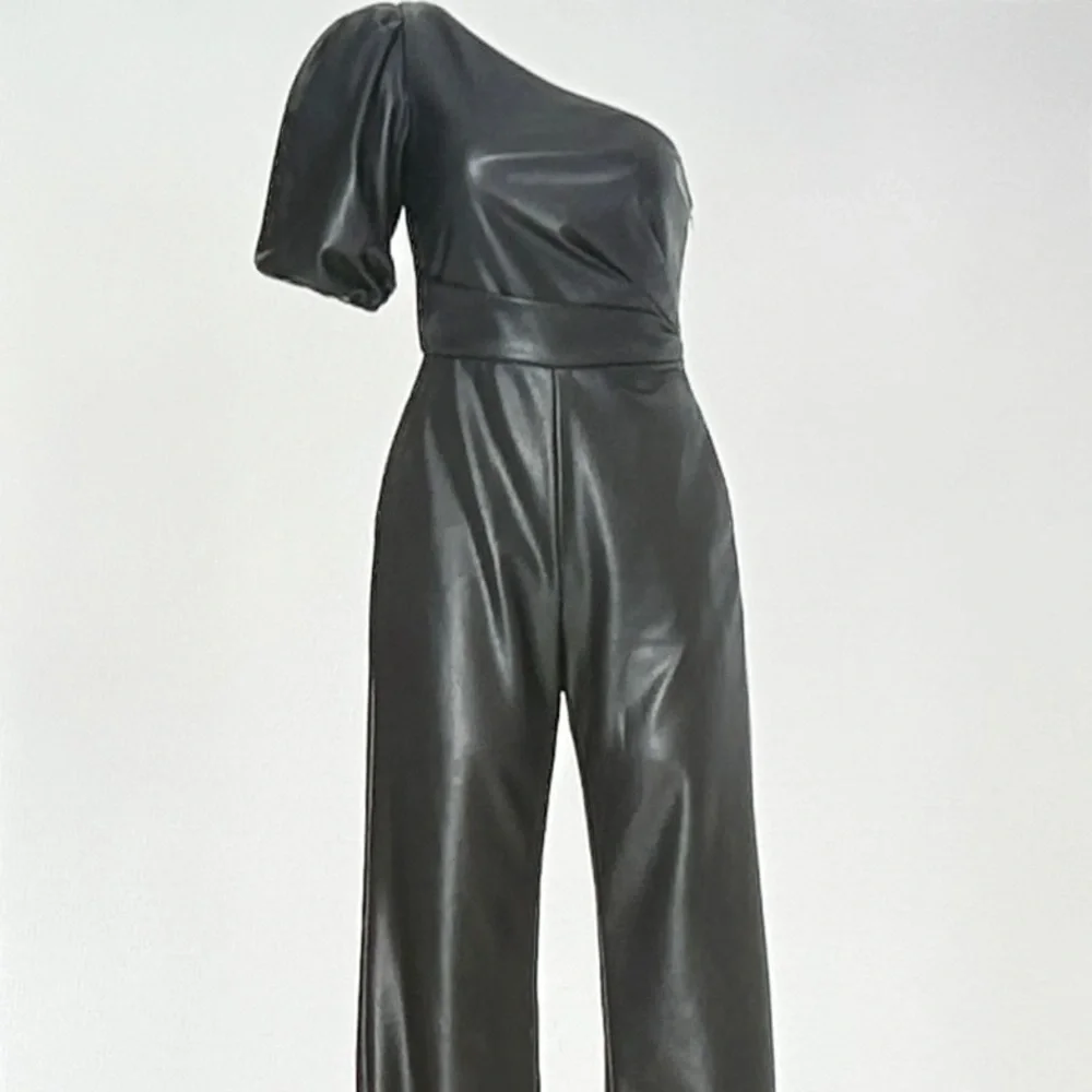 Sachin + Babi Jagger Black One-Shoulder Jumpsuit - Picture 1 of 9